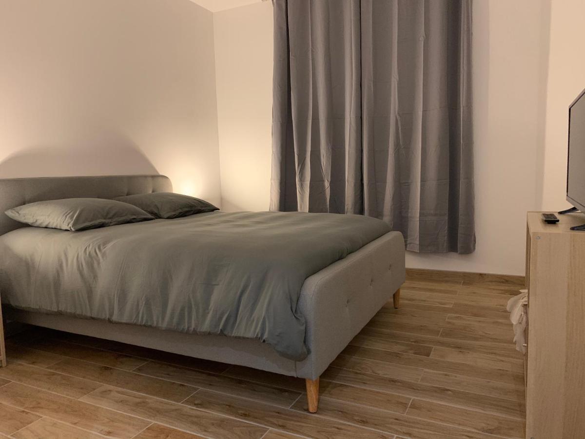 Appartement Cosy Jacuzzy Luxe Gare De Toulon Exterior photo
