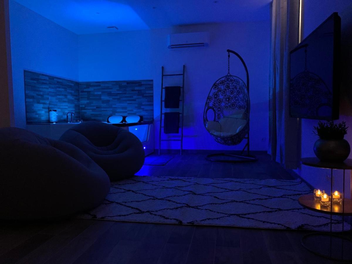 Appartement Cosy Jacuzzy Luxe Gare De Toulon Exterior photo