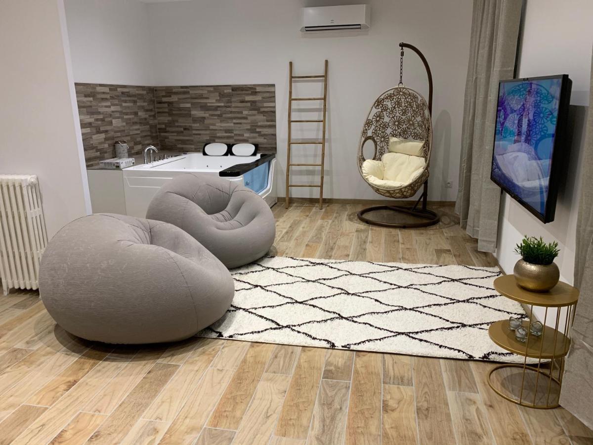 Appartement Cosy Jacuzzy Luxe Gare De Toulon Exterior photo