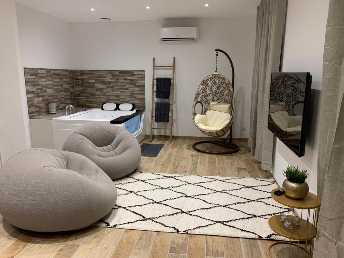 Appartement Cosy Jacuzzy Luxe Gare De Toulon Exterior photo