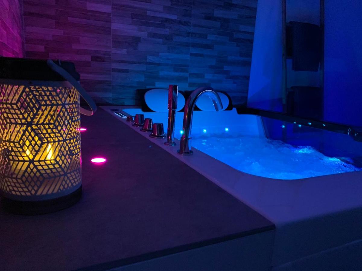 Appartement Cosy Jacuzzy Luxe Gare De Toulon Exterior photo